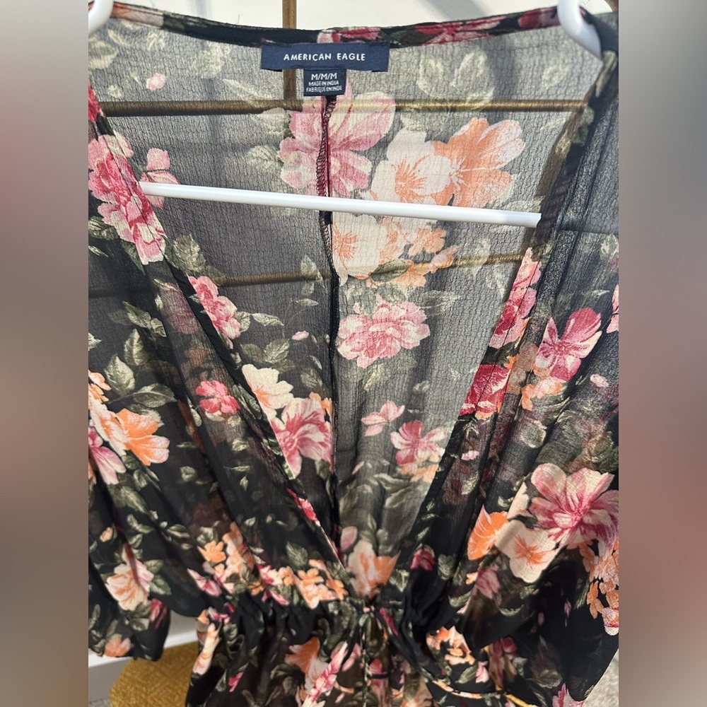American Eagle Outfitters Floral Sheer Kimono Size Medium EUC - Picture 2 of 5